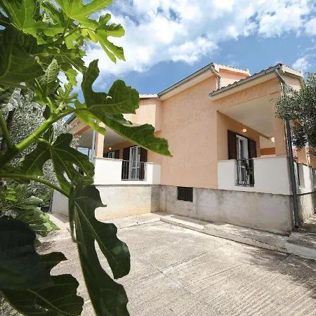 Vakantiehuis Mia By Interhome Anić