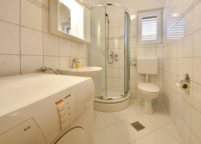 Mia By Interhome * Anić