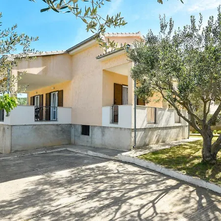 Mia By Interhome Anic